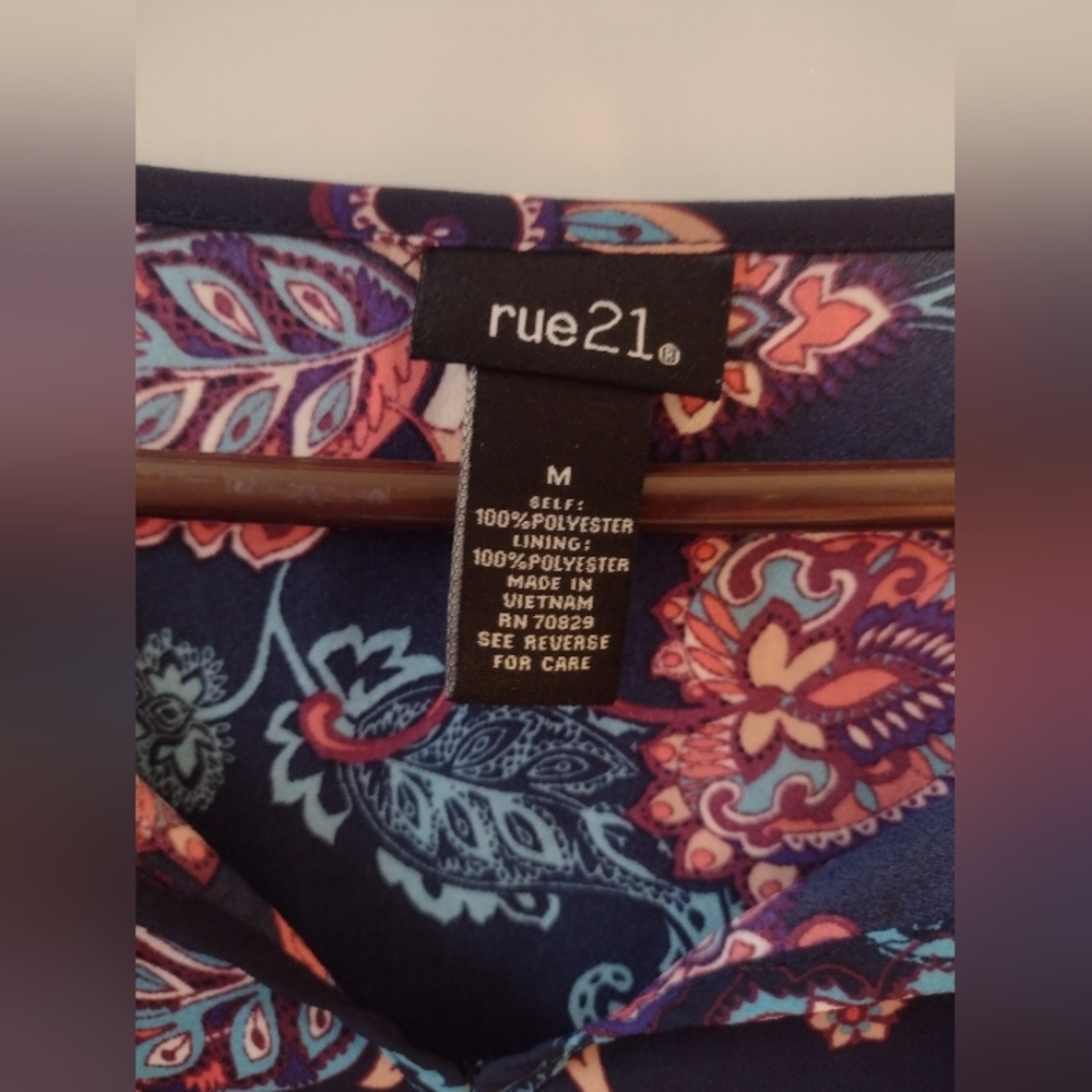 Rue21 Multicolor Floral Blouse with Fringe Size M... - Picture 7 of 12